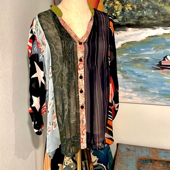 VTG Sacred Threads, Oversized Boho Buffon-Up Blouse, Such a COOL Design, Size S - Picture 1 of 6